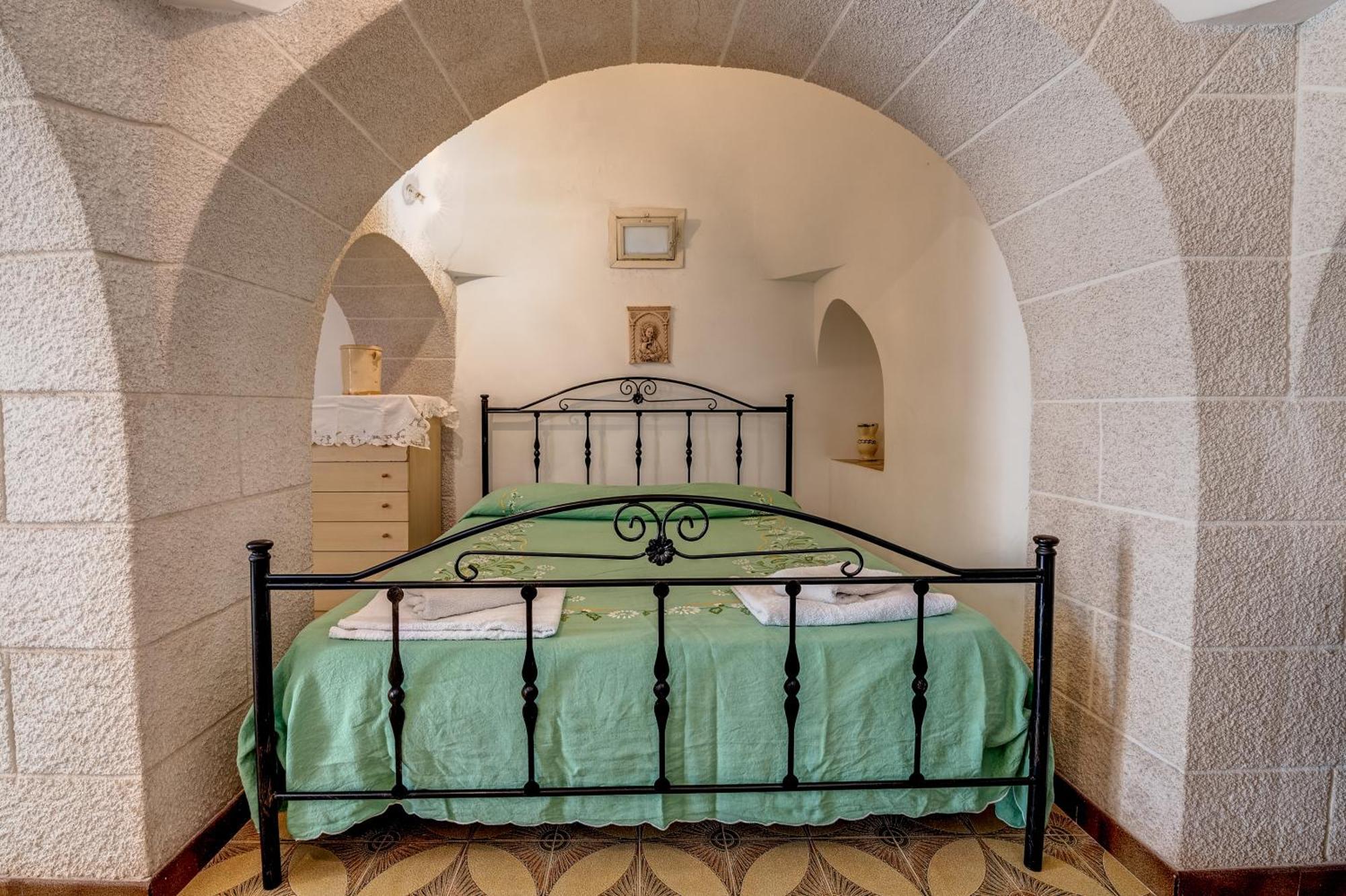 Trullo La Quercia Villa Ostuni Exterior photo